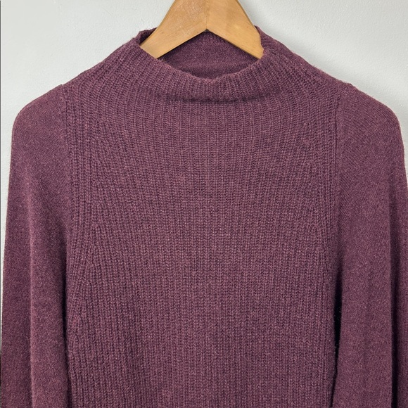 Tahari Pure Luxe 100% Cashmere Mockneck Ribbed Sweater Purple S L - Picture 1 of 8